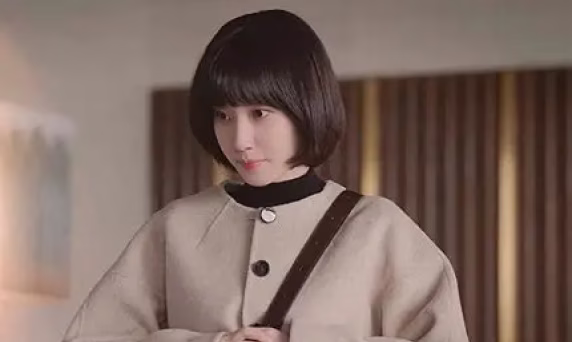 Image of Woo Young-woo, character from the series Extraordinary Attorney Woo.